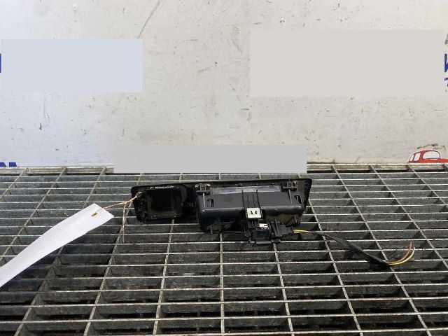 bontott BMW 5 F11 Csomagtérajtó Kilincs