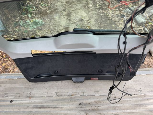 bontott BMW 5 F11 Csomagtérajtó (Részeivel)