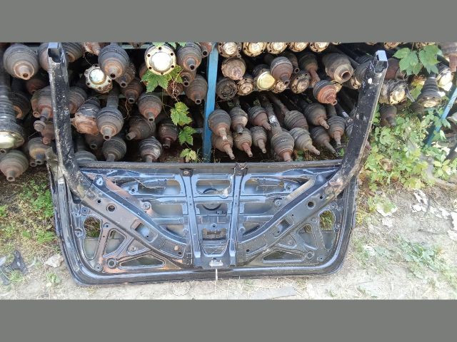 bontott BMW 5 F11 Csomagtérajtó (Részeivel)