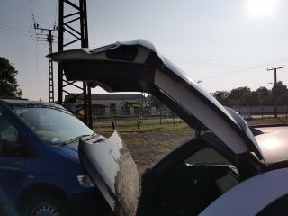 bontott BMW 5 F11 Csomagtérajtó (Üres lemez)