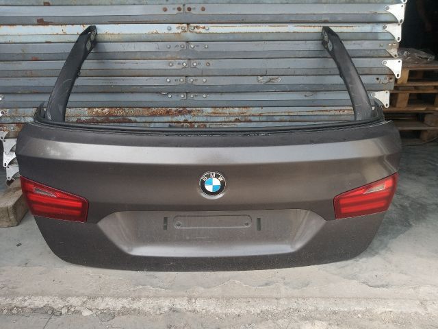 bontott BMW 5 F11 Csomagtérajtó (Üres lemez)