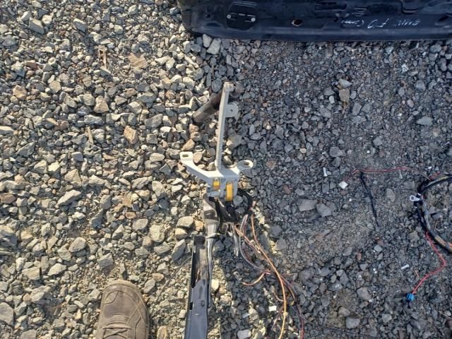 bontott BMW 5 F11 Csomagtérajtó (Üres lemez)