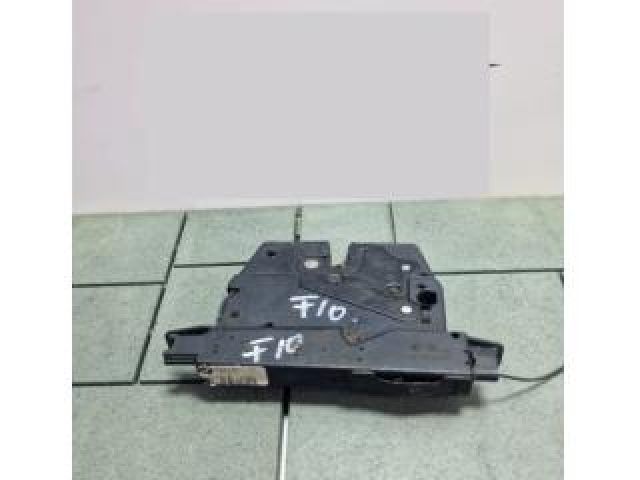 bontott BMW 5 F11 Csomagtérajtó Zárszerkezet