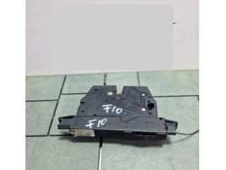 bontott BMW 5 F11 Csomagtérajtó Zárszerkezet