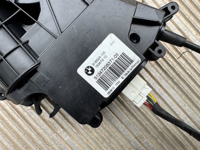 bontott BMW 5 F11 Csomagtérajtó Zárszerkezet