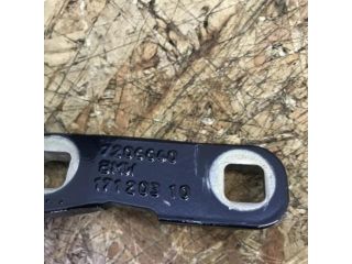 bontott BMW 5 F11 Csomagtérajtó Zsanér