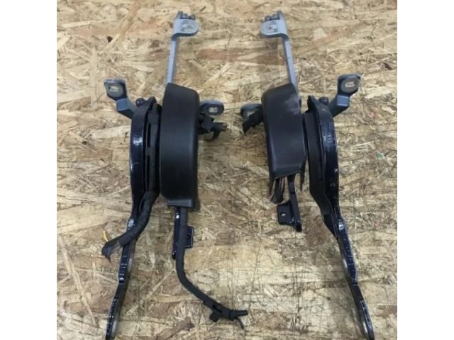 bontott BMW 5 F11 Csomagtérajtó Zsanér