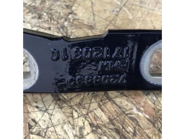 bontott BMW 5 F11 Csomagtérajtó Zsanér