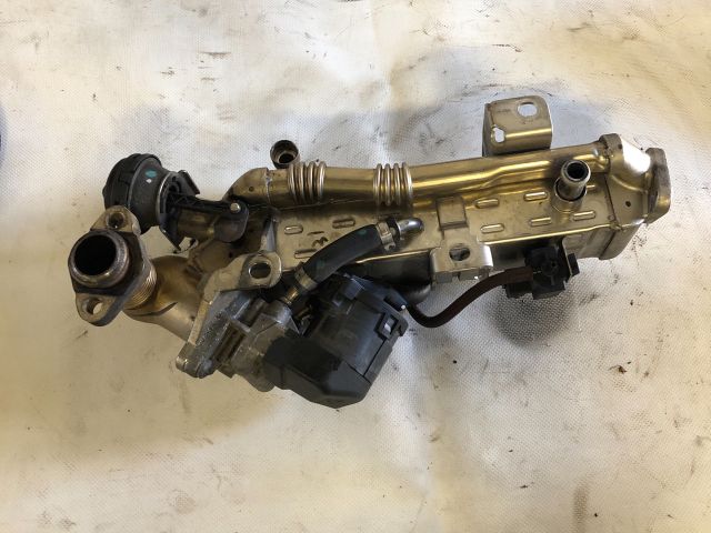 bontott BMW 5 F11 EGR Hűtő