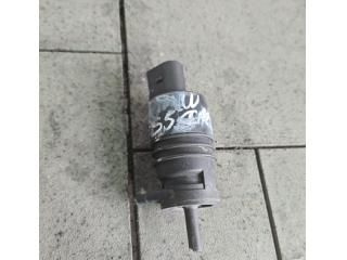 bontott BMW 5 F11 Első Ablakmosó Szivattyú