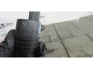 bontott BMW 5 F11 Első Ablakmosó Szivattyú