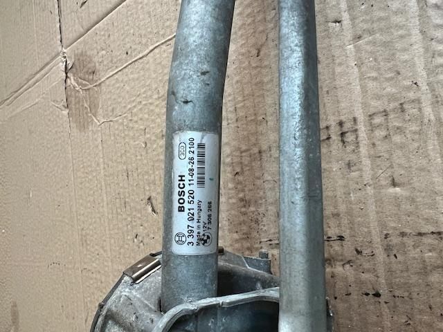 bontott BMW 5 F11 Első Ablaktörlő Szerkezet