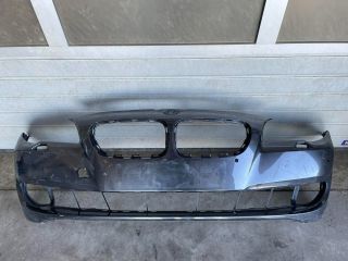 bontott BMW 5 F11 Első Lökhárító (Üresen)