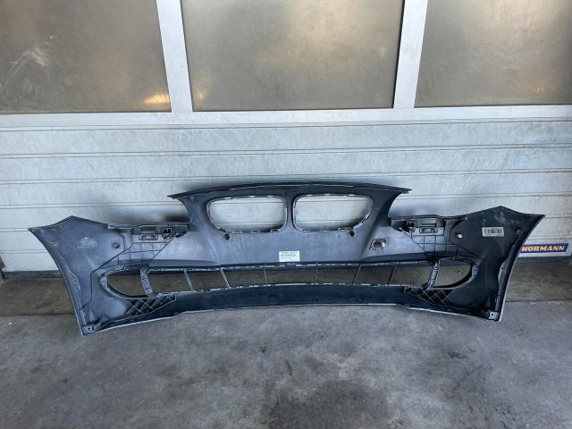 bontott BMW 5 F11 Első Lökhárító (Üresen)