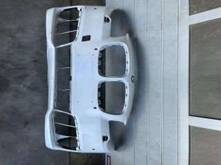 bontott BMW 5 F11 Első Lökhárító (Üresen)