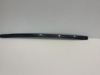 bontott BMW 5 F11 Első Szélvédő Jobb Díszléc