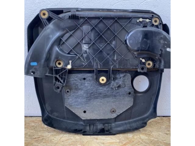 bontott BMW 5 F11 Felső Hűtőburkolat