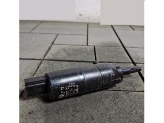 bontott BMW 5 F11 Fényszórómosó Szivattyú