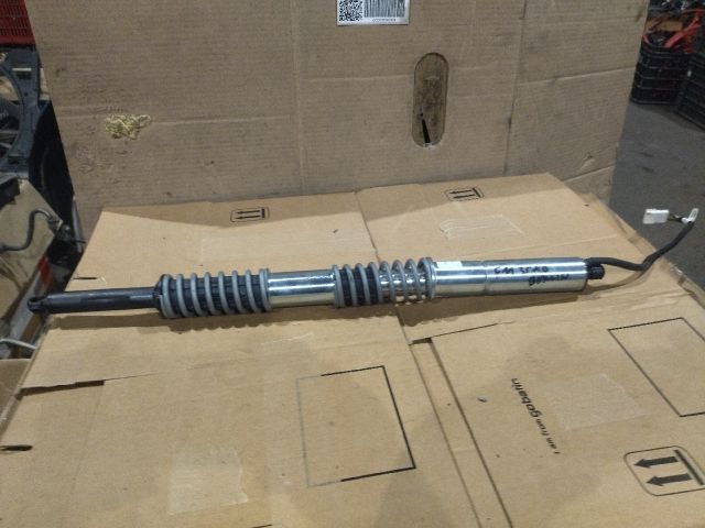 bontott BMW 5 F11 Gázrugós Kitámasztó Teleszkóp Csomagtérajtó (Pozíciófüggetlen)