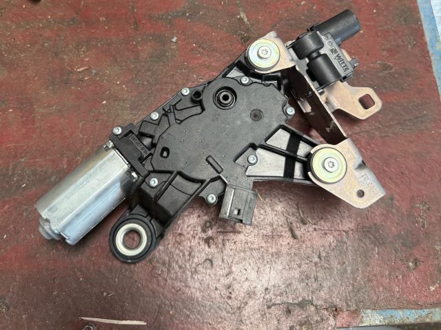 bontott BMW 5 F11 Hátsó Ablaktörlő Motor