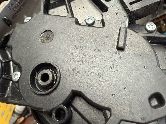 bontott BMW 5 F11 Hátsó Ablaktörlő Motor