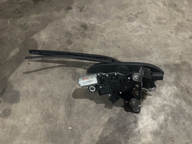 bontott BMW 5 F11 Hátsó Ablaktörlő Motor