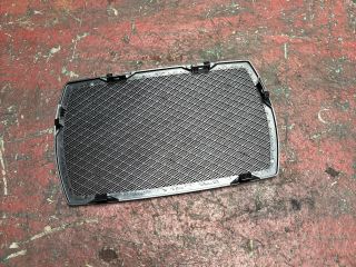 bontott BMW 5 F11 Hátsó Hangszóró Burkolat