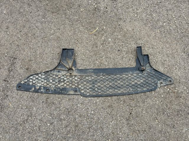 bontott BMW 5 F11 Hátsó Lökhárító Alsó (Műanyag)