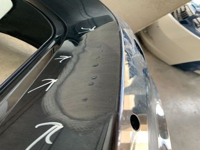 bontott BMW 5 F11 Hátsó Lökhárító (Üresen)