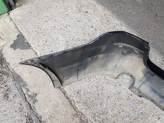 bontott BMW 5 F11 Hátsó Lökhárító (Üresen)