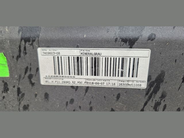 bontott BMW 5 F11 Hátsó Lökhárító (Üresen)