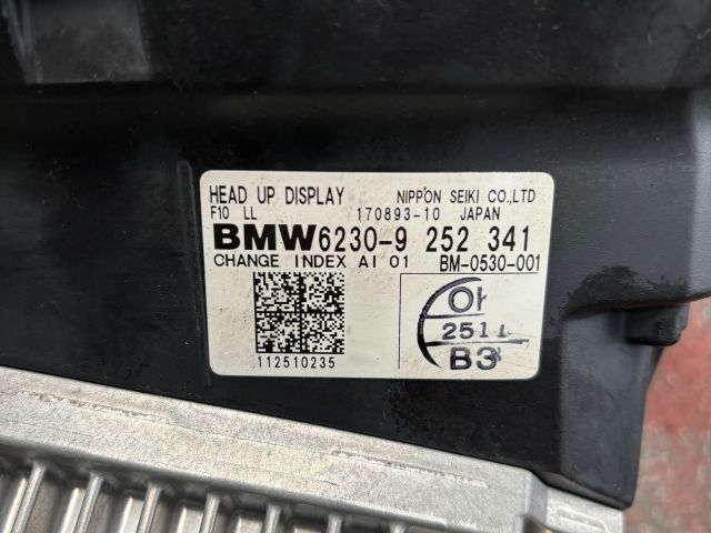 bontott BMW 5 F11 Head-Up Display