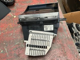 bontott BMW 5 F11 Head-Up Display