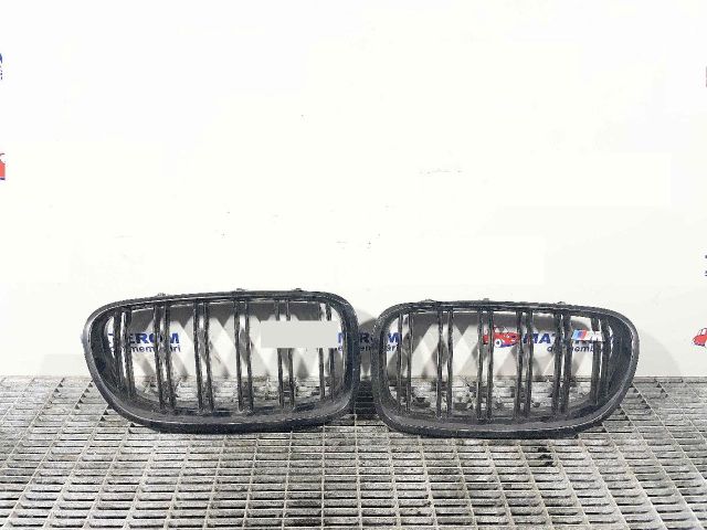 bontott BMW 5 F11 Hűtőrács