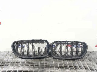 bontott BMW 5 F11 Hűtőrács