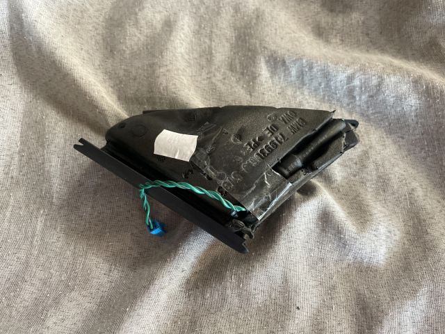 bontott BMW 5 F11 Jobb A Oszlop Hangszóró