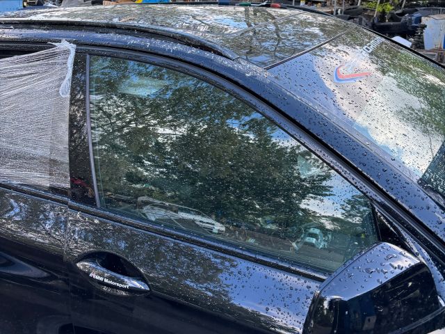 bontott BMW 5 F11 Jobb első Ablak