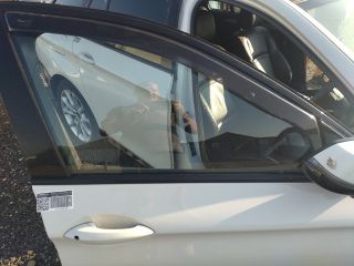 bontott BMW 5 F11 Jobb első Ablak