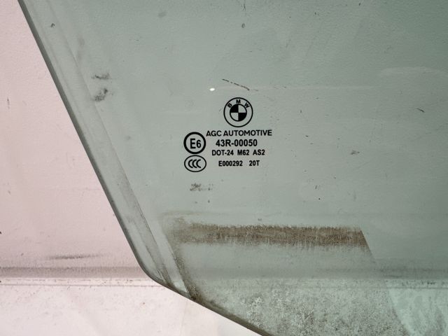 bontott BMW 5 F11 Jobb első Ablak