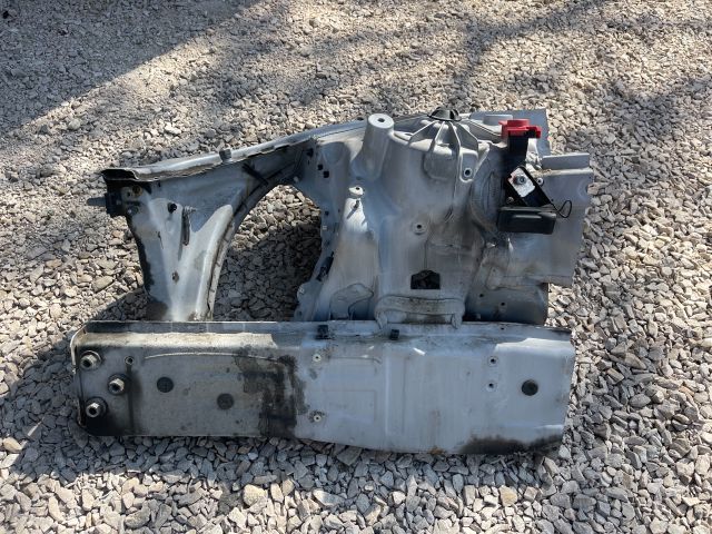 bontott BMW 5 F11 Jobb első Hossznyúlvány