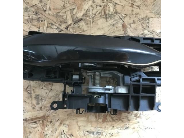 bontott BMW 5 F11 Jobb első Külső Kilincs