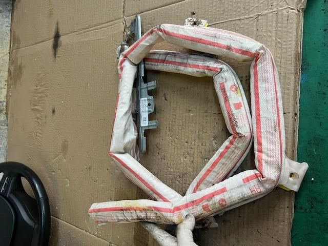 bontott BMW 5 F11 Jobb Fejlégzsák