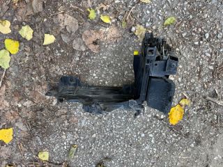 bontott BMW 5 F11 Jobb Fényszóró Lámpakeret