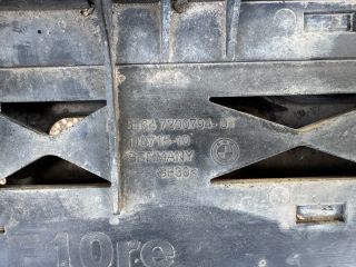 bontott BMW 5 F11 Jobb Fényszóró Lámpakeret