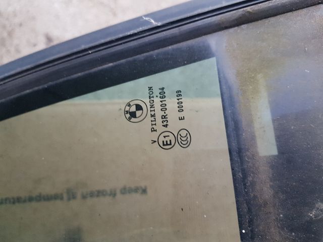 bontott BMW 5 F11 Jobb hátsó Ablak