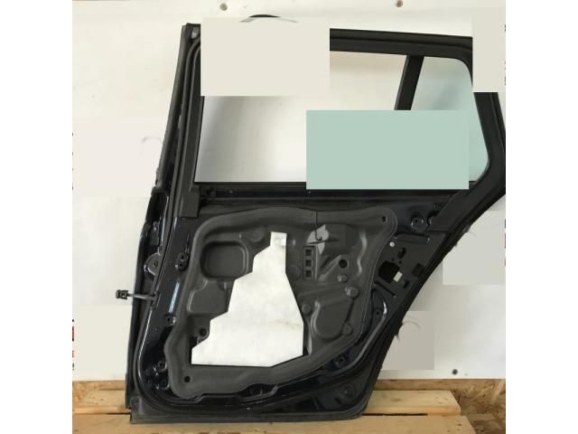 bontott BMW 5 F11 Jobb hátsó Ajtó (Üres lemez)