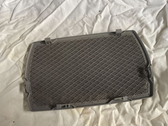 bontott BMW 5 F11 Jobb hátsó Hangszóró Burkolat