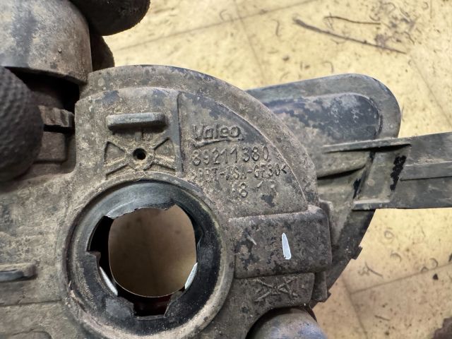 bontott BMW 5 F11 Jobb Ködfényszóró