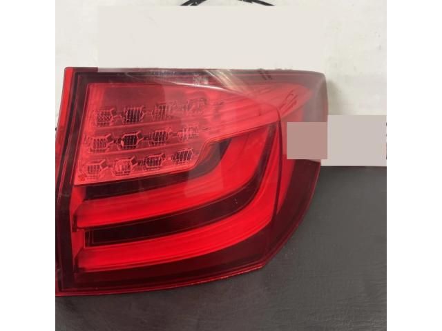 bontott BMW 5 F11 Jobb Külső Hátsó Lámpa