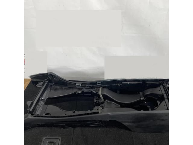 bontott BMW 5 F11 Könyöklő